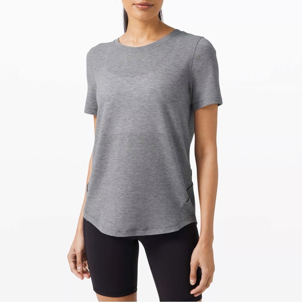 Lululemon Tuck and Flow Shirt - Picture 2 of 6
